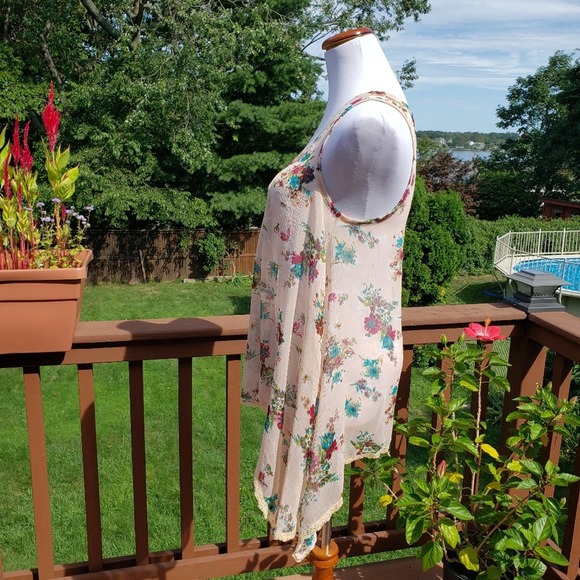 Tank Floral Pink Blush Sleeveless Sharkbite Cami Sz S STEVE MADDEN - Picture 8 of 10